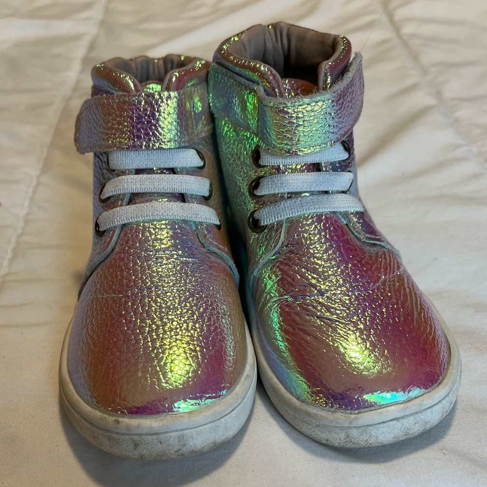Monkey feet high tops